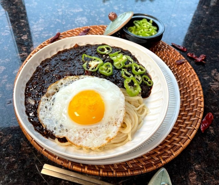 10+ Best Asian Restaurants in Vaughan (Toronto)