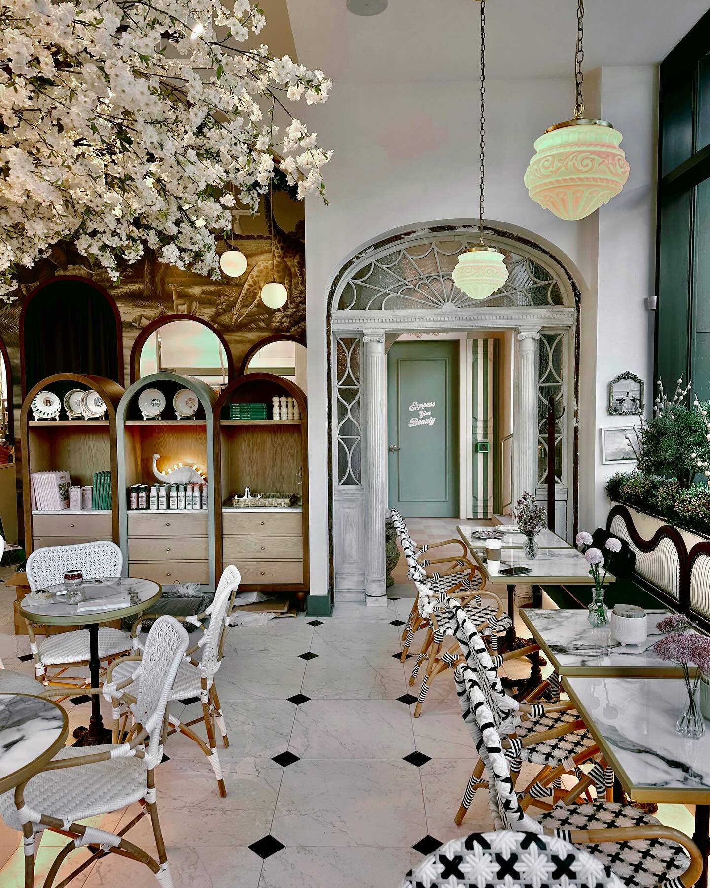 Mandy’s Gourmet Salad Instagram-worthy restaurants in Toronto