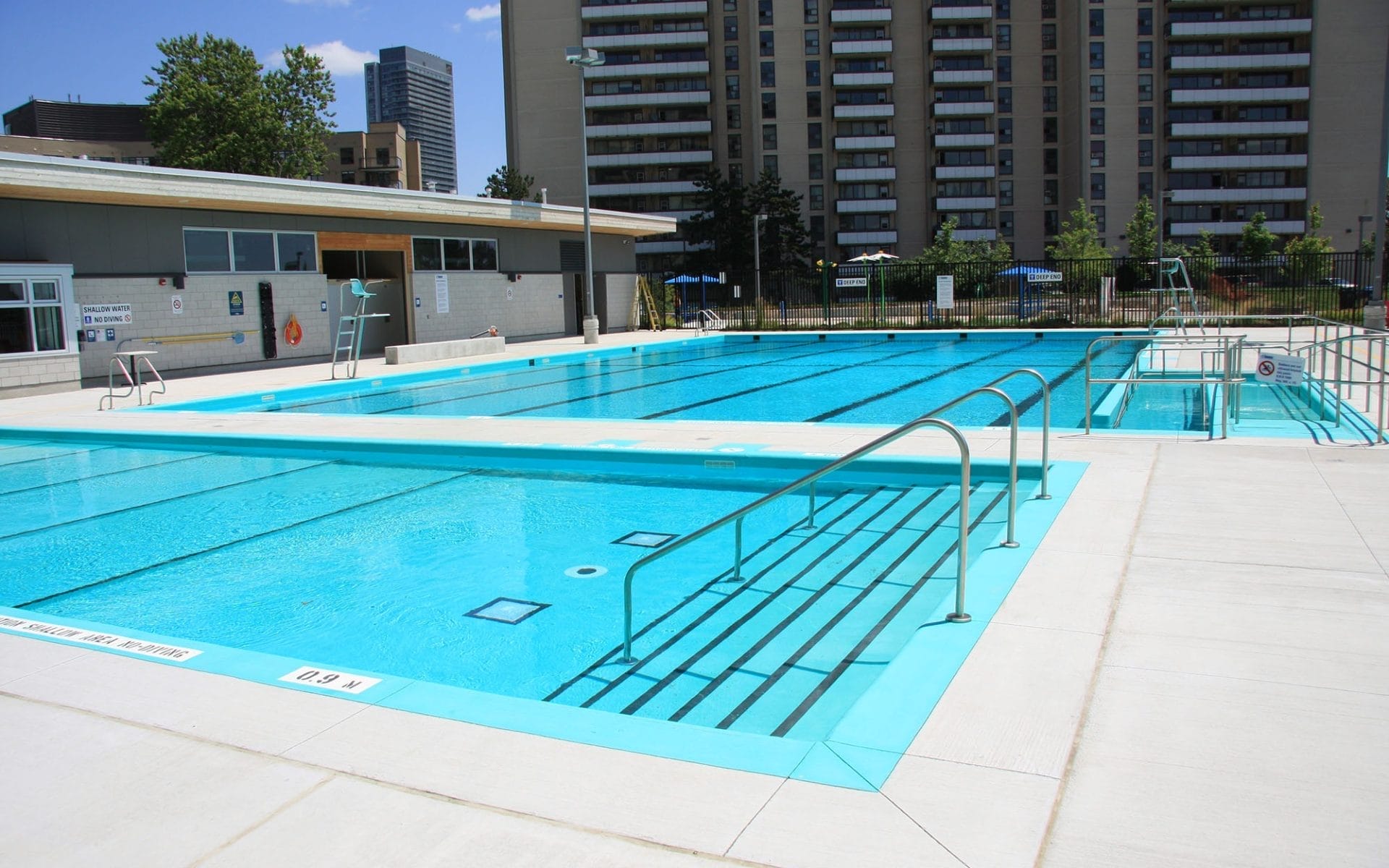 Best Outdoor Swimming Pools in Toronto