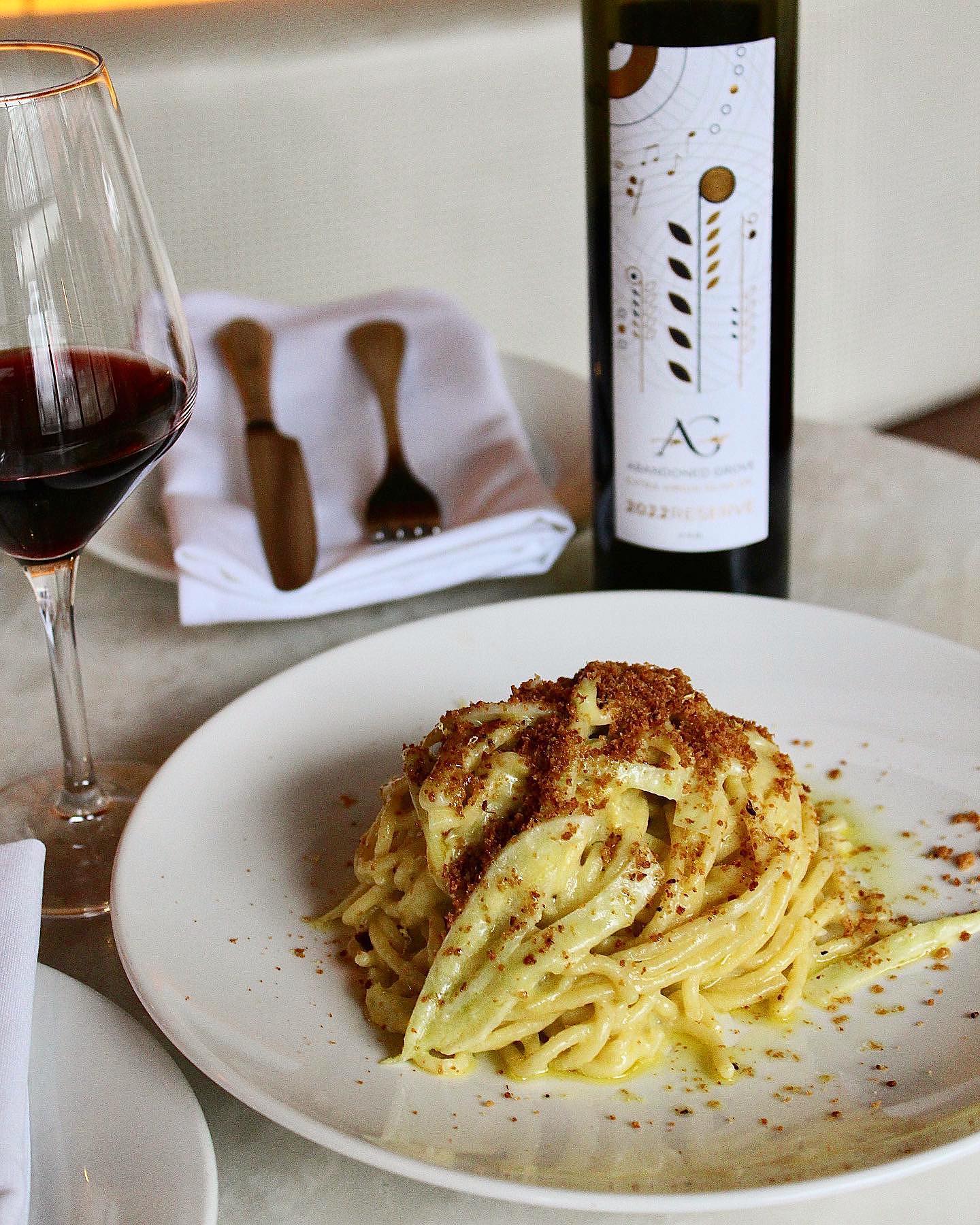 Enoteca Sociale best Italian restaurants serving vegan pasta in Toronto