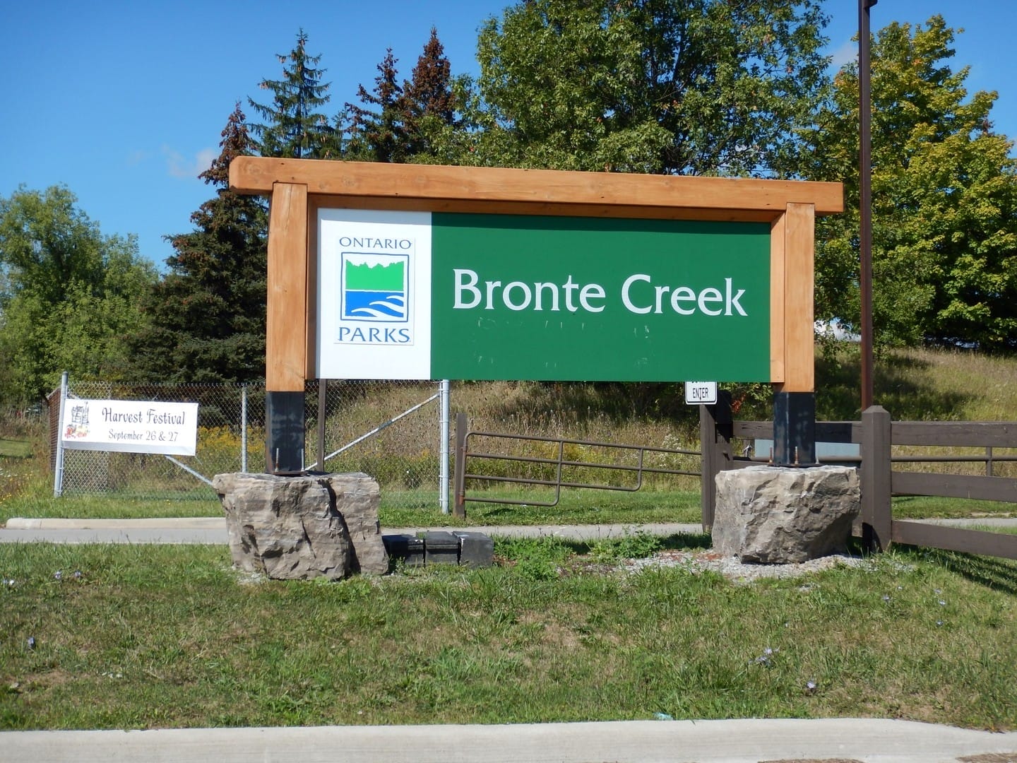 camping spots near Toronto.