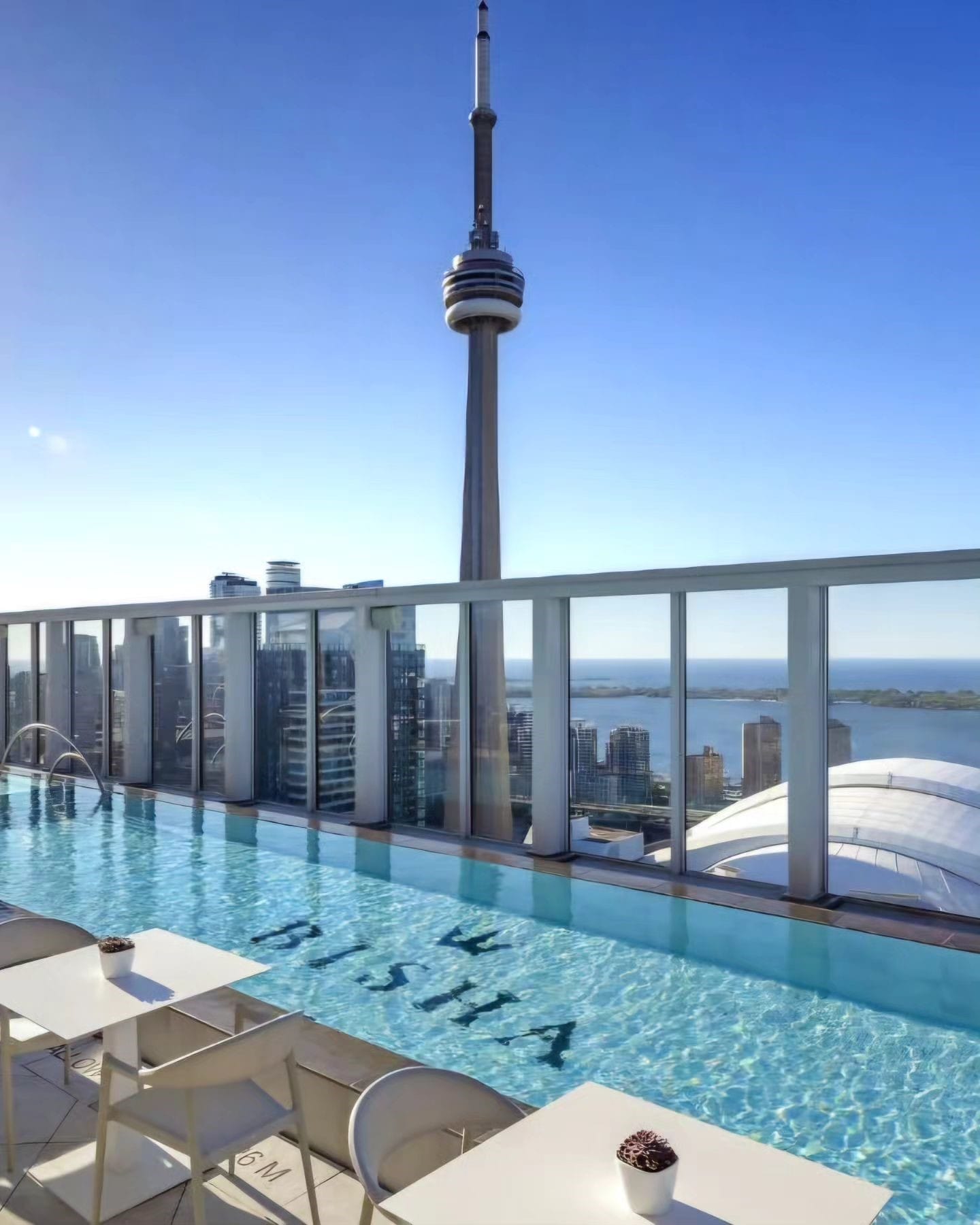 best luxury hotels in Toronto