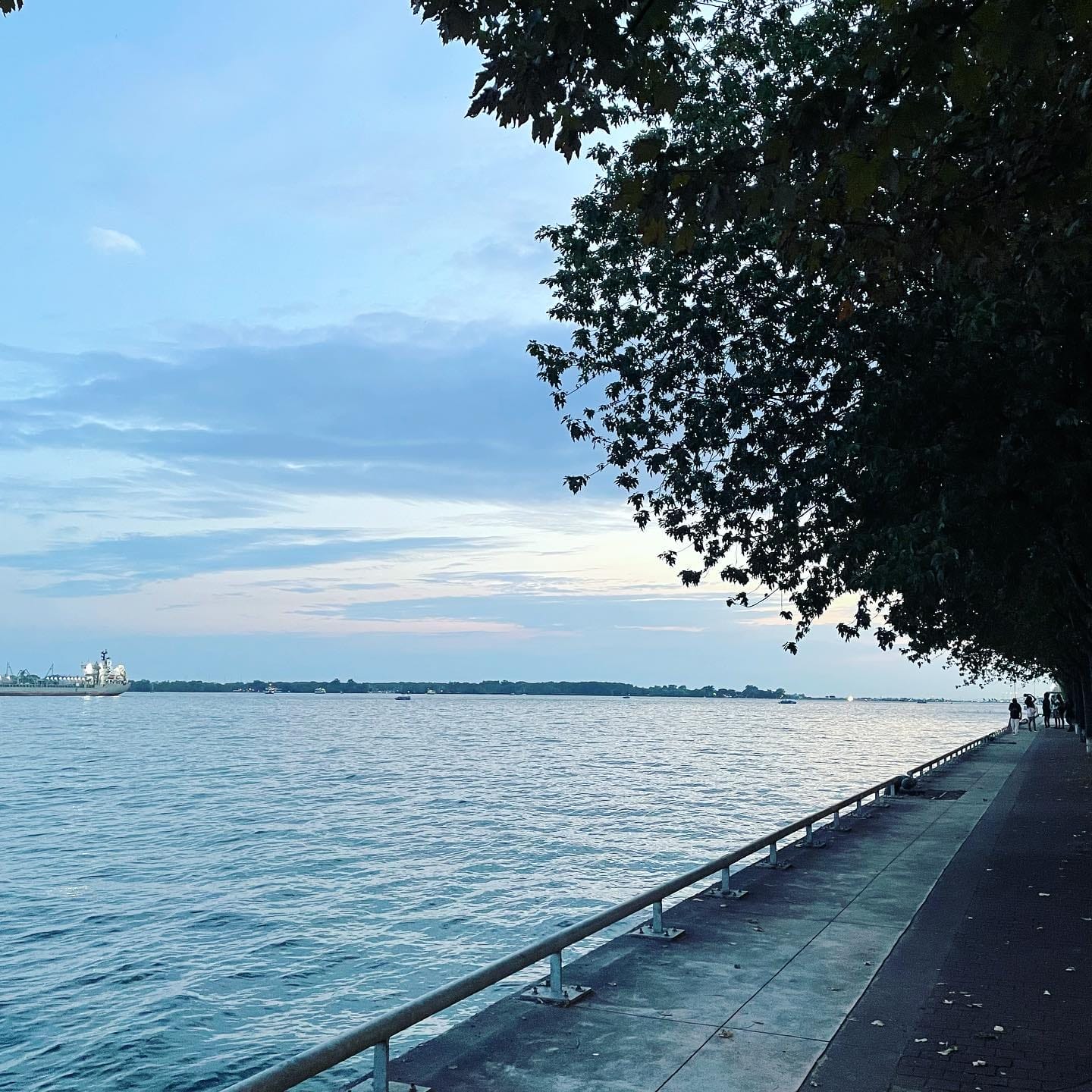 Sugar Beach Best Sunrise and Sunset Spots in Toronto