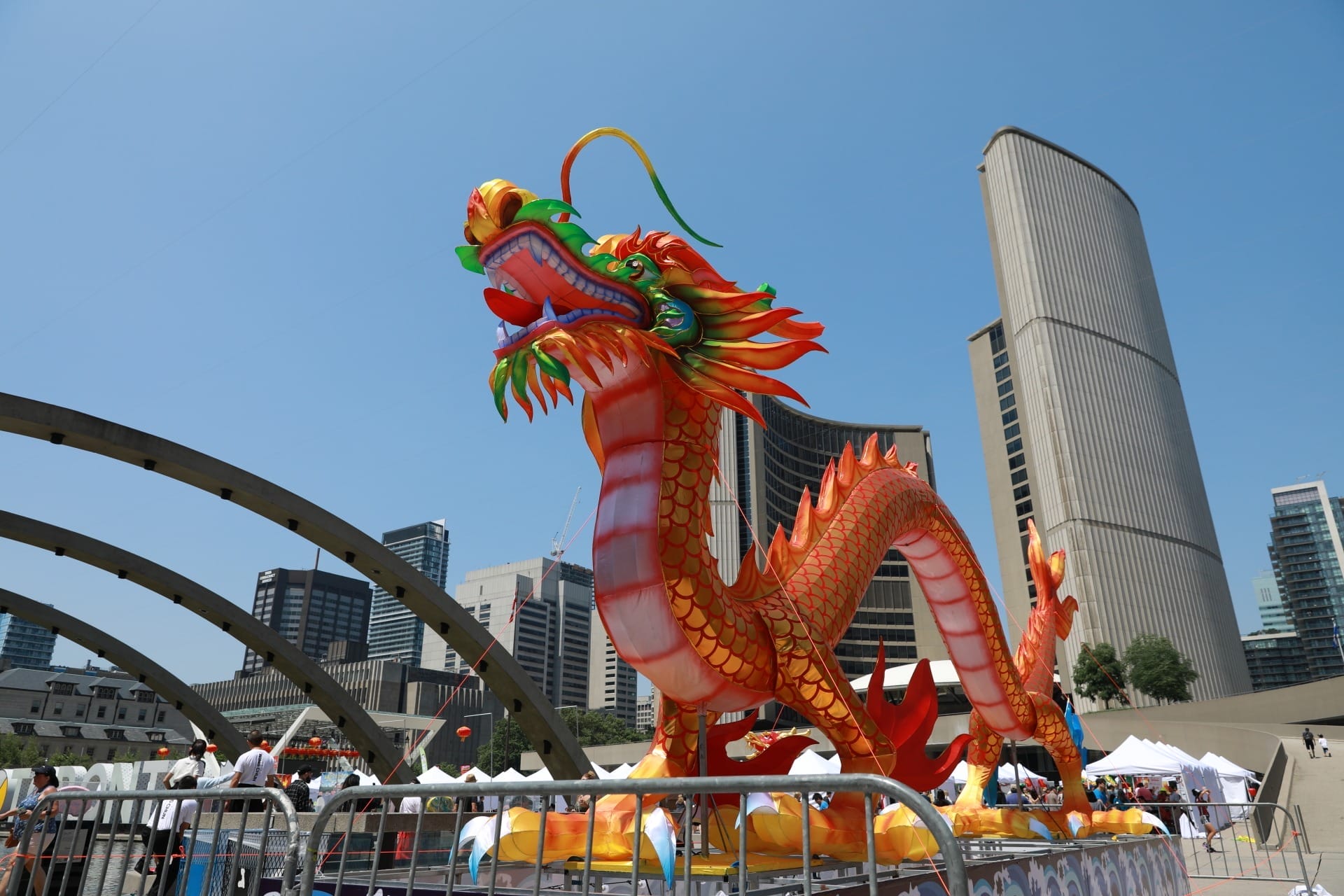 Photo via Toronto Dragon Festival