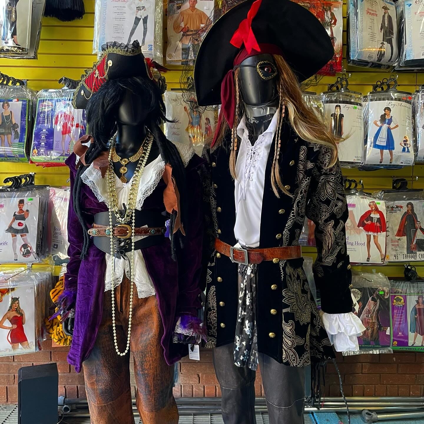Best Places for Halloween Costumes in Toronto