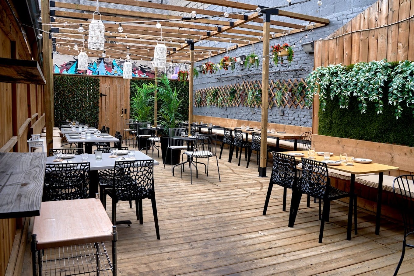 Nuna Toronto Patio
