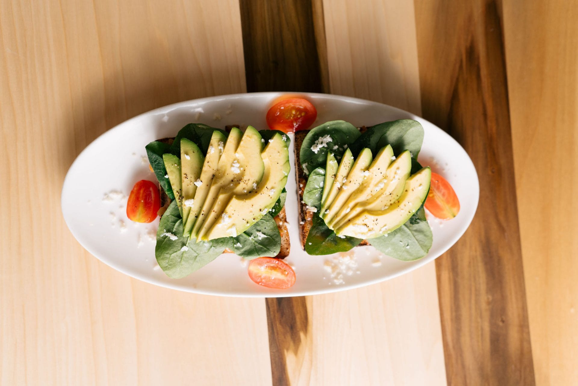 Umami Avo Toast Jardin Kitchen Juice Bar Opens Toronto Distillery District