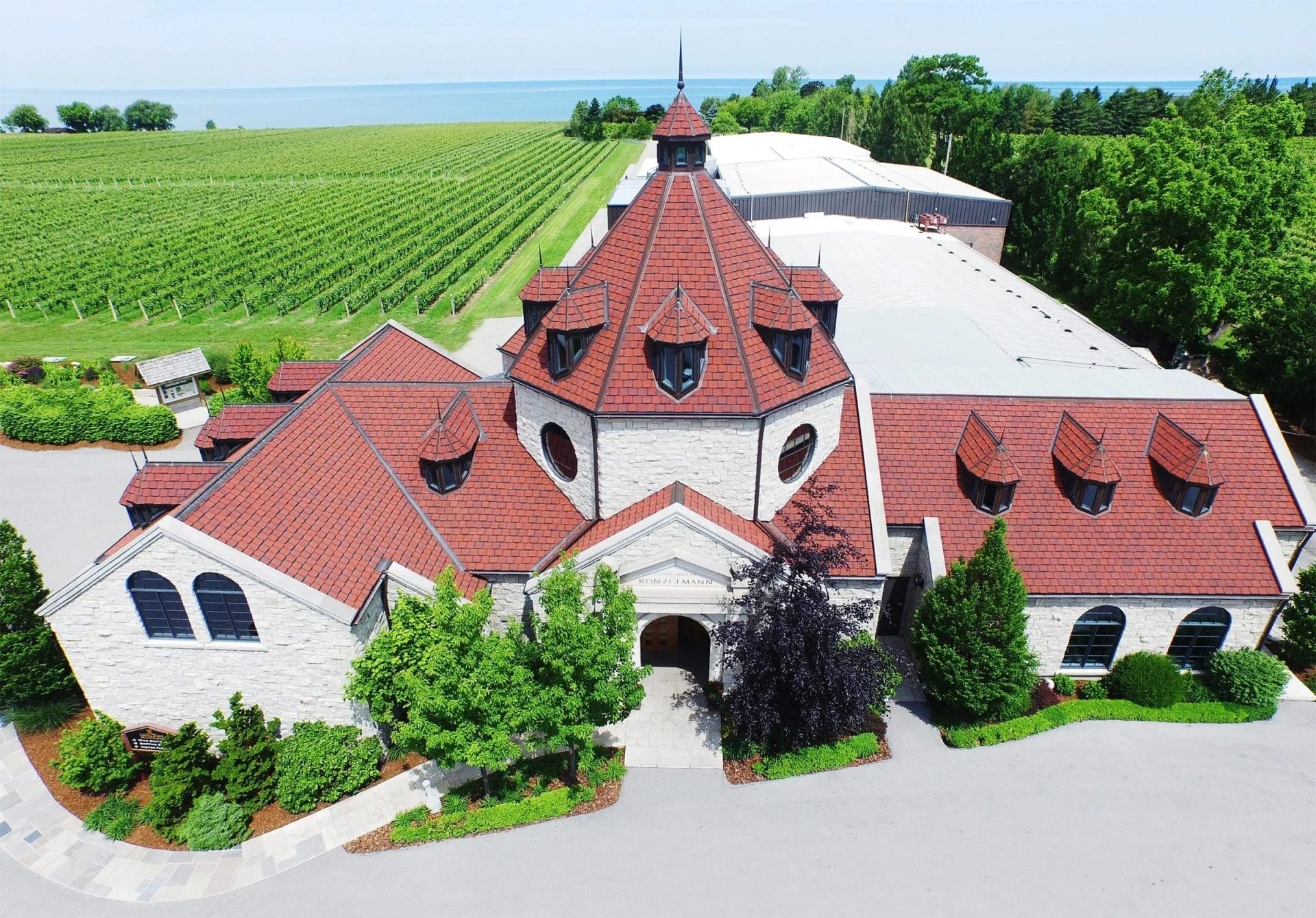 Konzelman Estate Wineries In Niagara