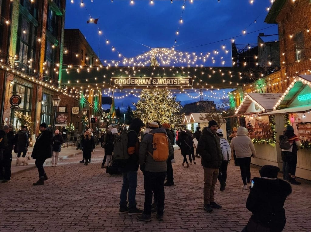 Distillery district, travel, toronto, tourism, places to visit