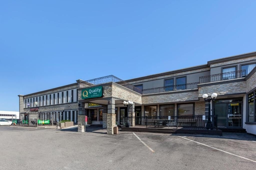 Quality Inn & Suites hotels Near Toronto International Airport