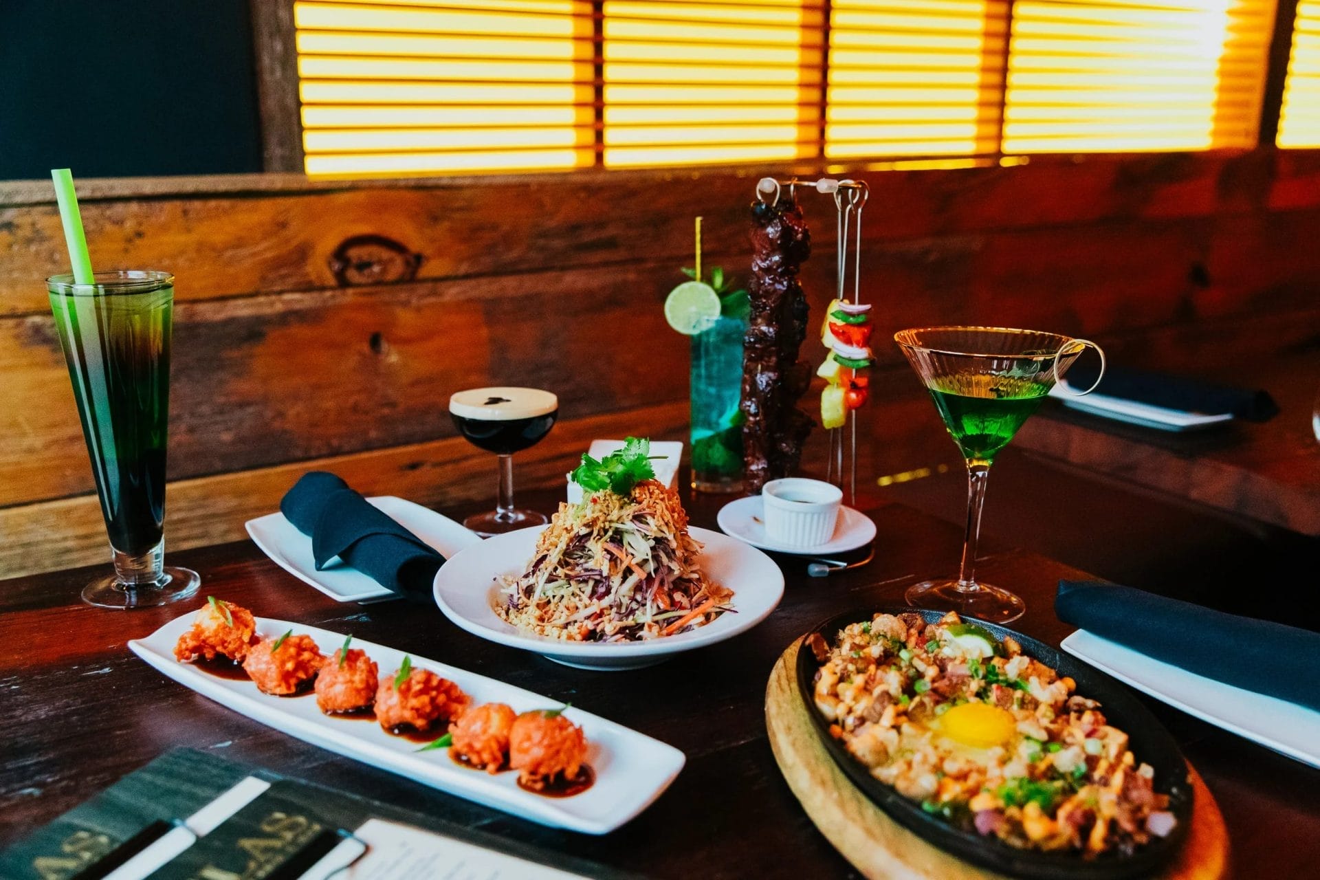 Filipino Restaurants: iSLAS Toronto
