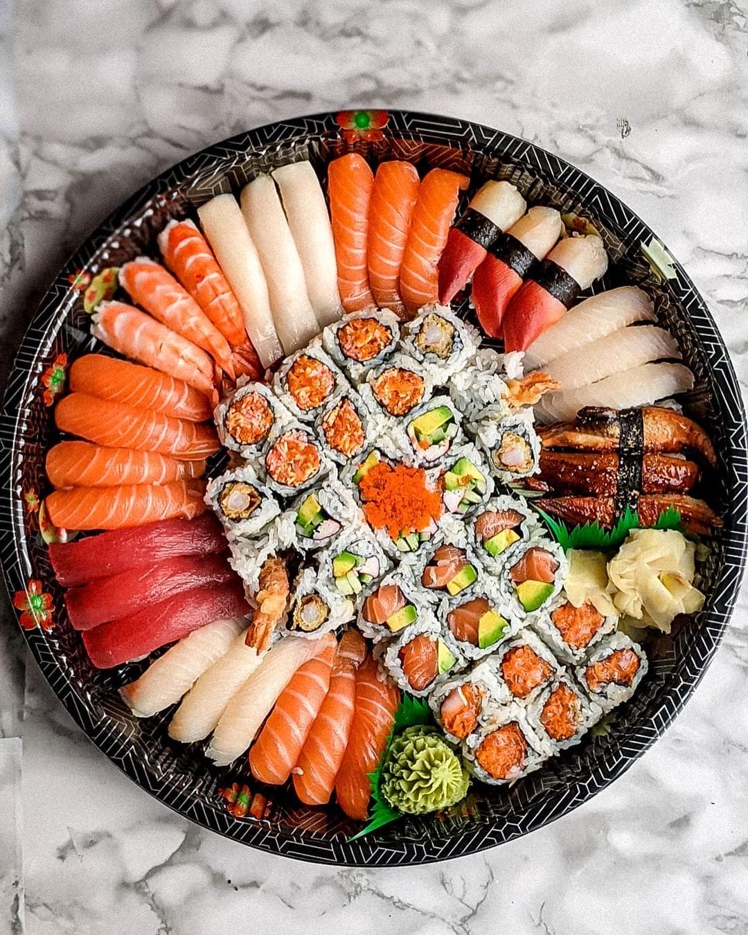 A comfortable venue with generous portions and a diverse menu, catering to various tastes and preferences.