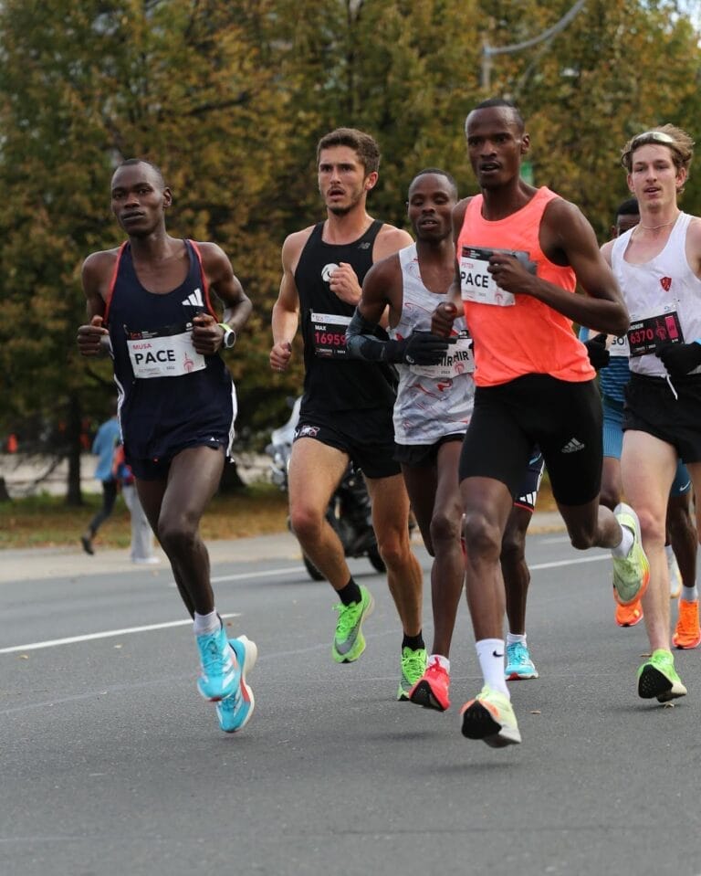 Toronto Waterfront Marathon 2025: Complete Guide to Races, Schedules & Tips