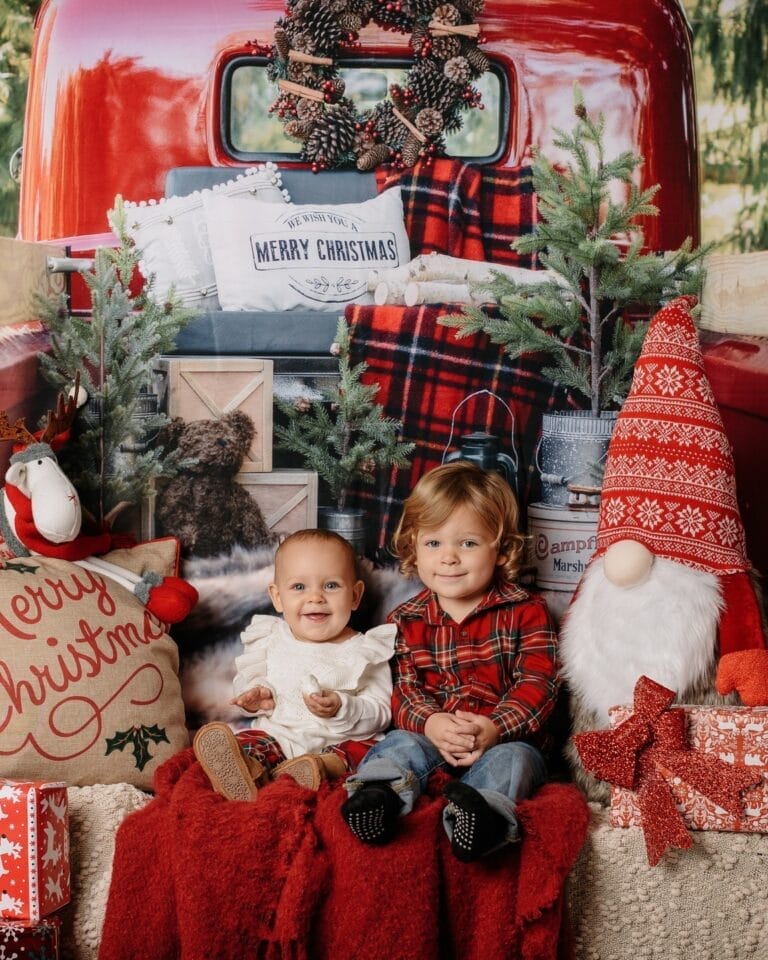 Best Christmas Mini Photo Shoots in Hamilton to Capture Magical Memories