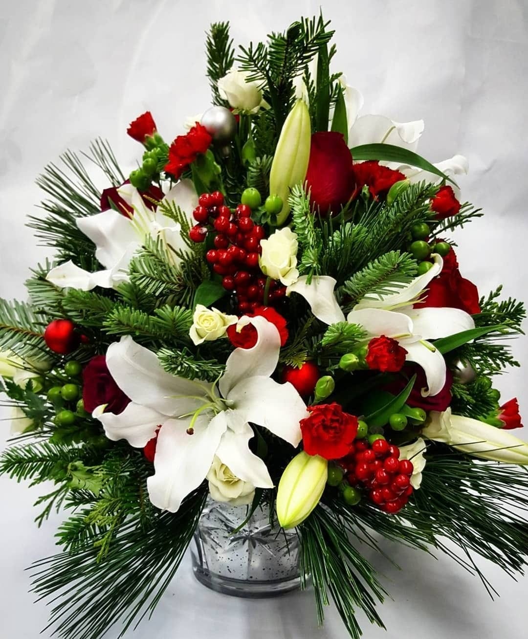 Christmas Floral Arrangements in Toronto