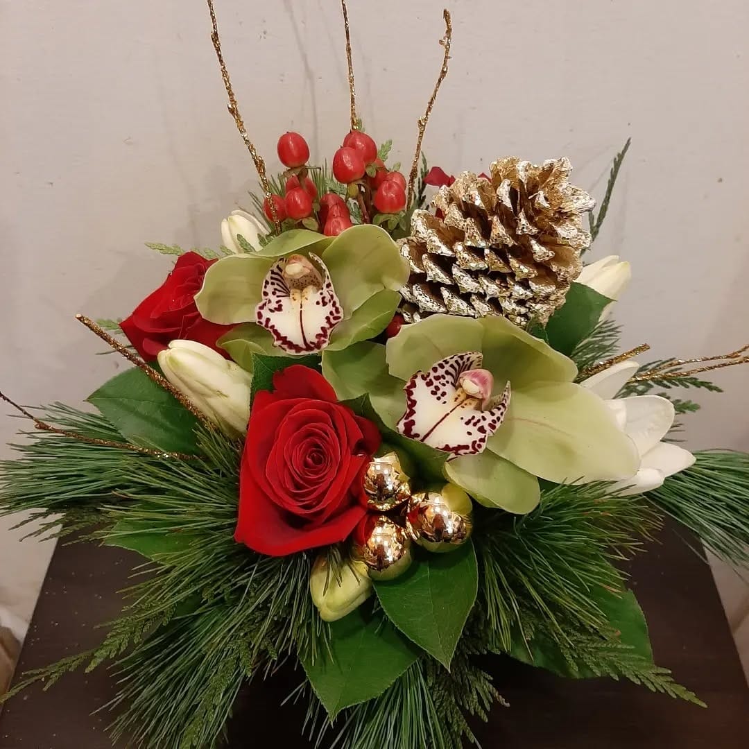 Christmas Floral Arrangements in Toronto