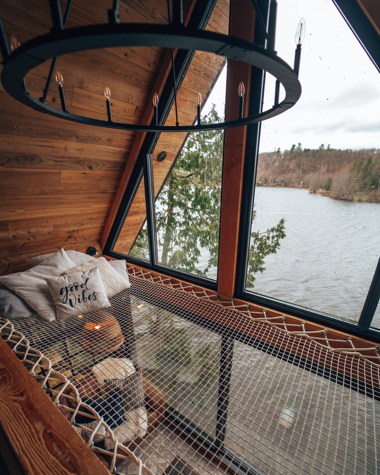 Cozy Cottages Around Ontario