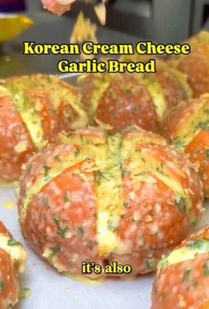 Korean cream cheese garlic bread from smokingtigercafe