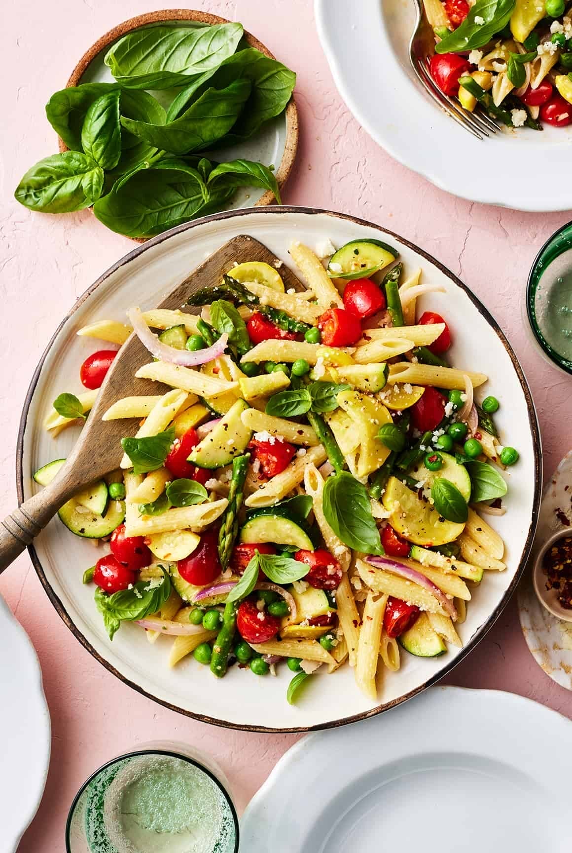 picture of pasta primavera served