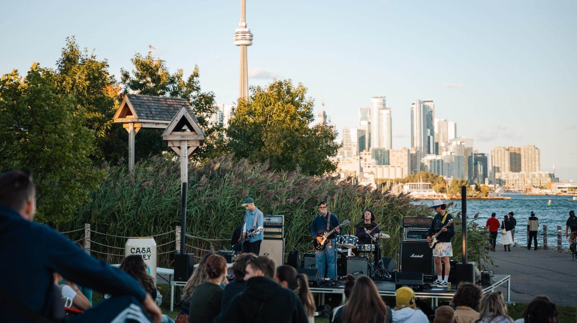 Local Choirs & Outdoor Concerts Toronto, Christmas in Toronto 2025