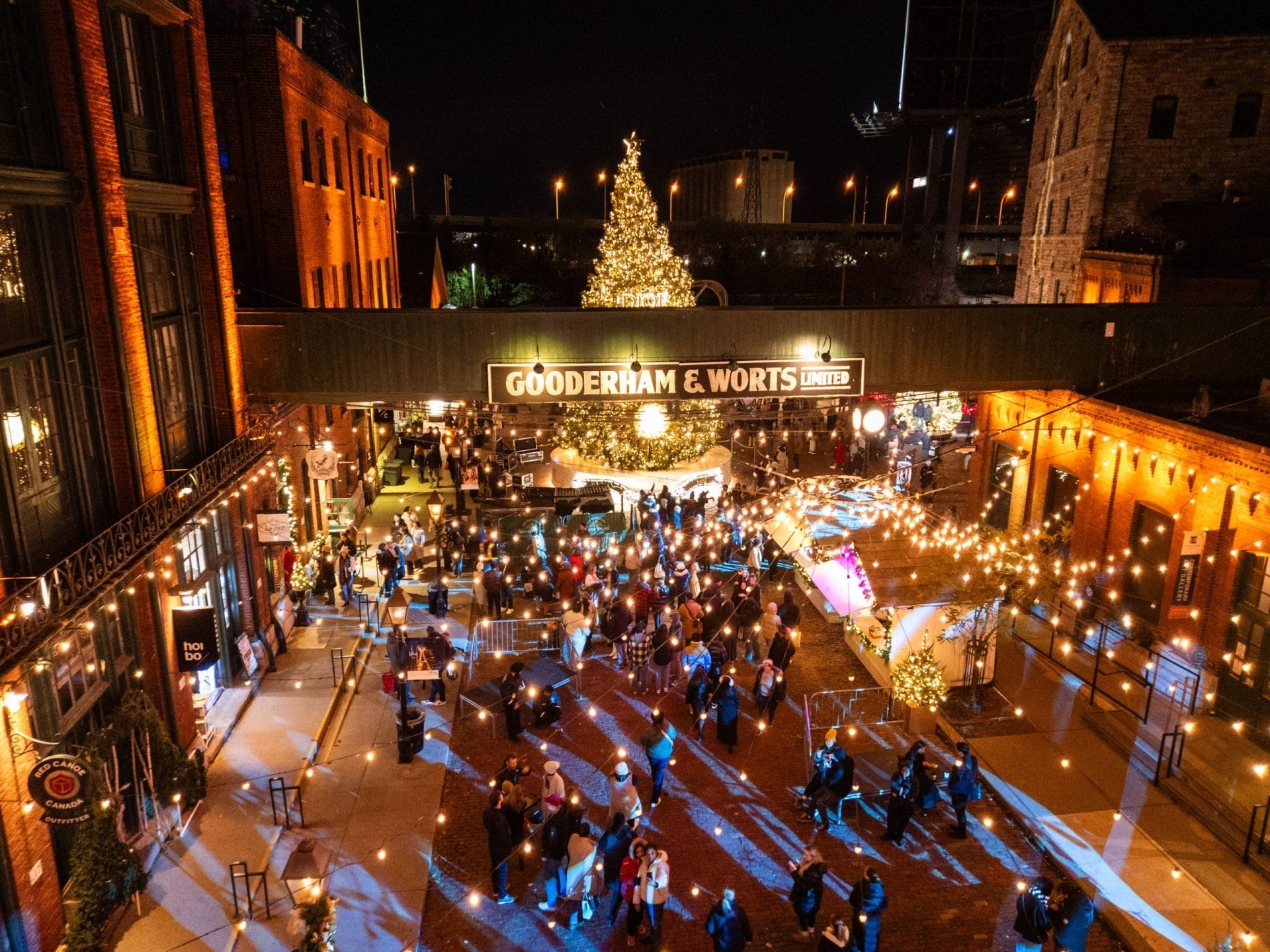 Distillery Winter Village Toronto, Toronto Spots That Already Feel Like Christmas