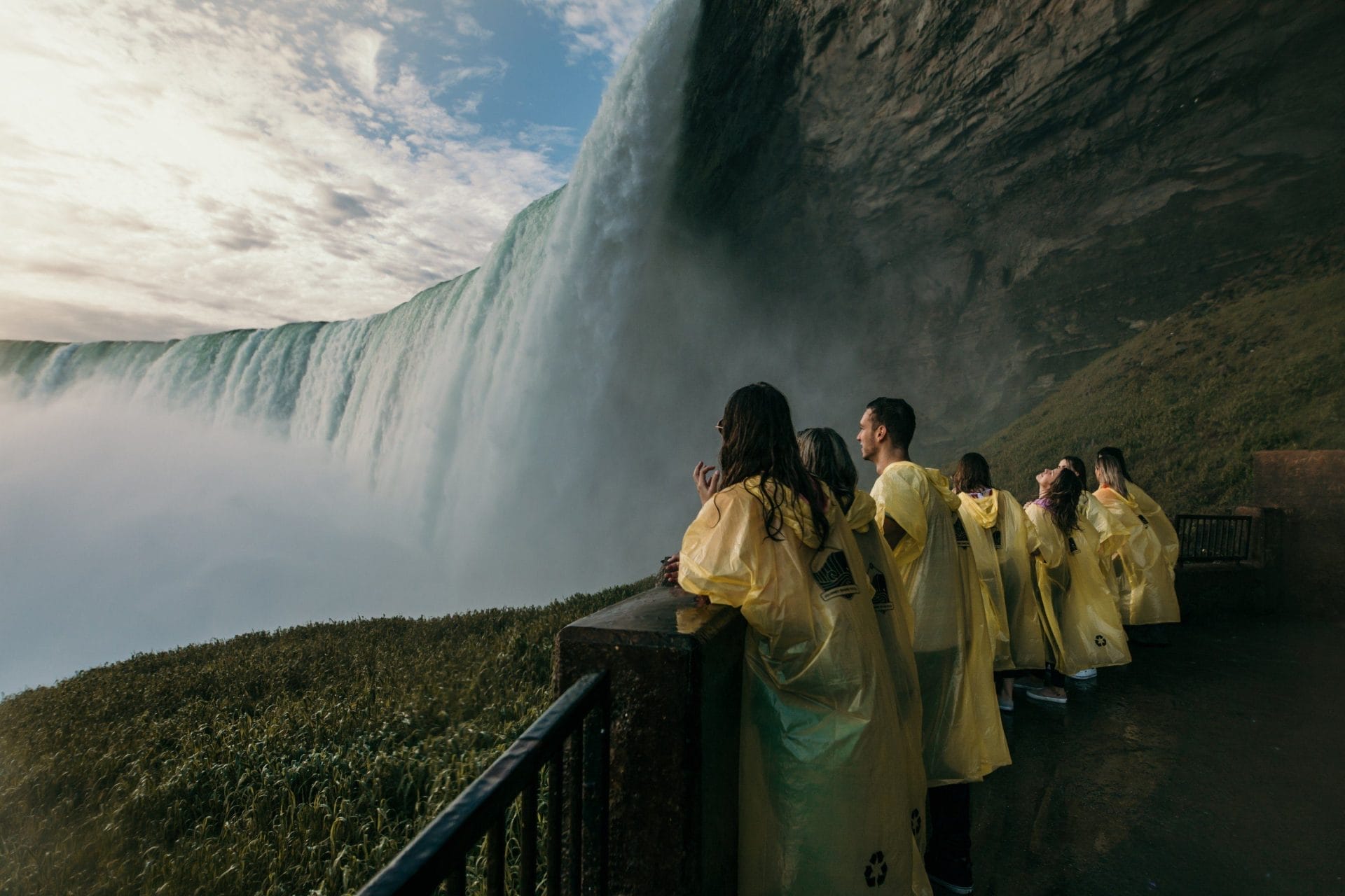 day trip to niagara falls from toronto