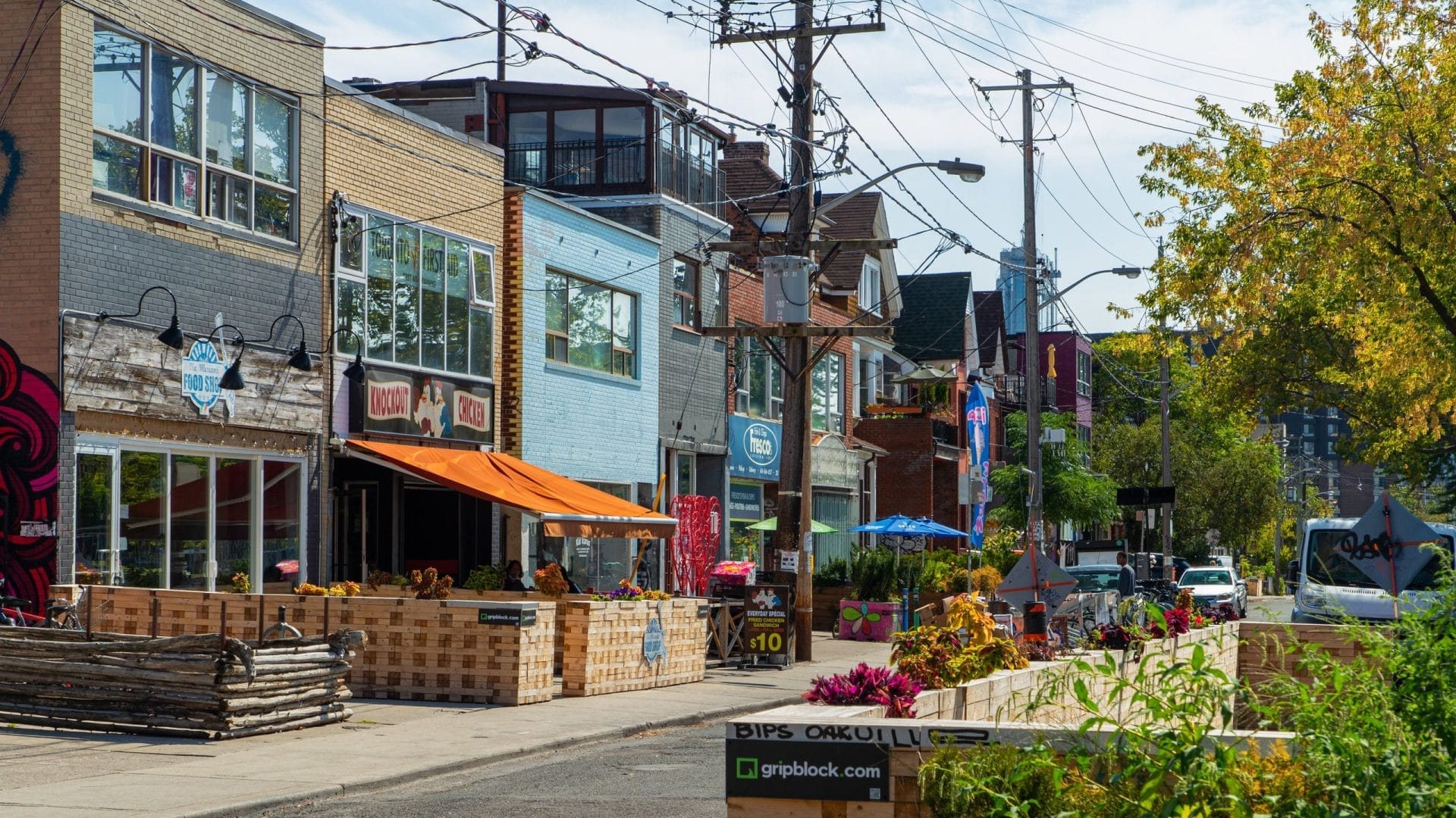 Kensington Market, romantic first date spots in Toronto