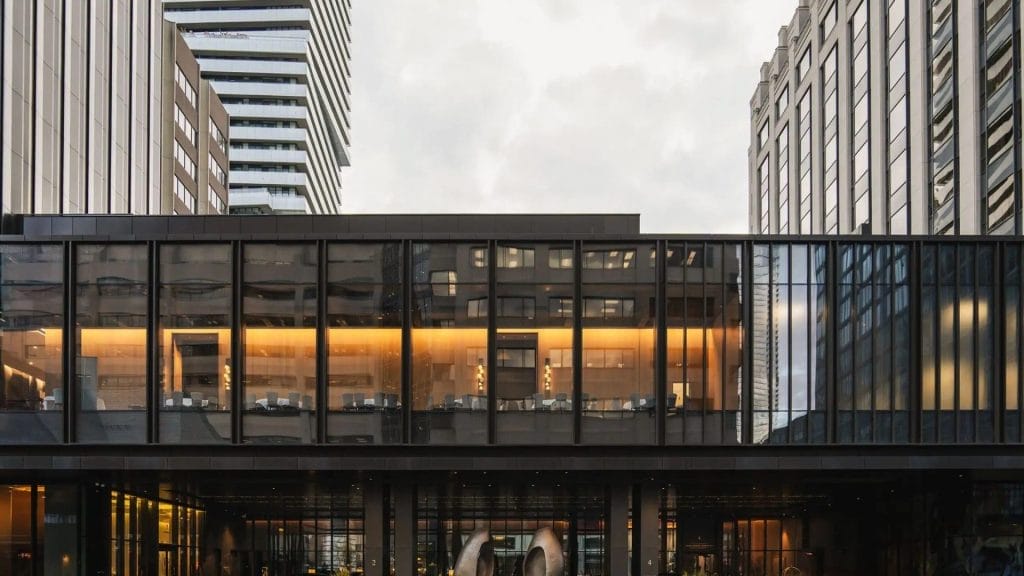 Writers Room Bar at the Park Hyatt Toronto offers cocktails, small plates, and skyline views in a quieter Yorkville setting focused on conversation and relaxed evenings above the city.